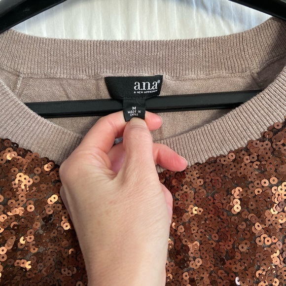 Sweater - Picture 3 of 3